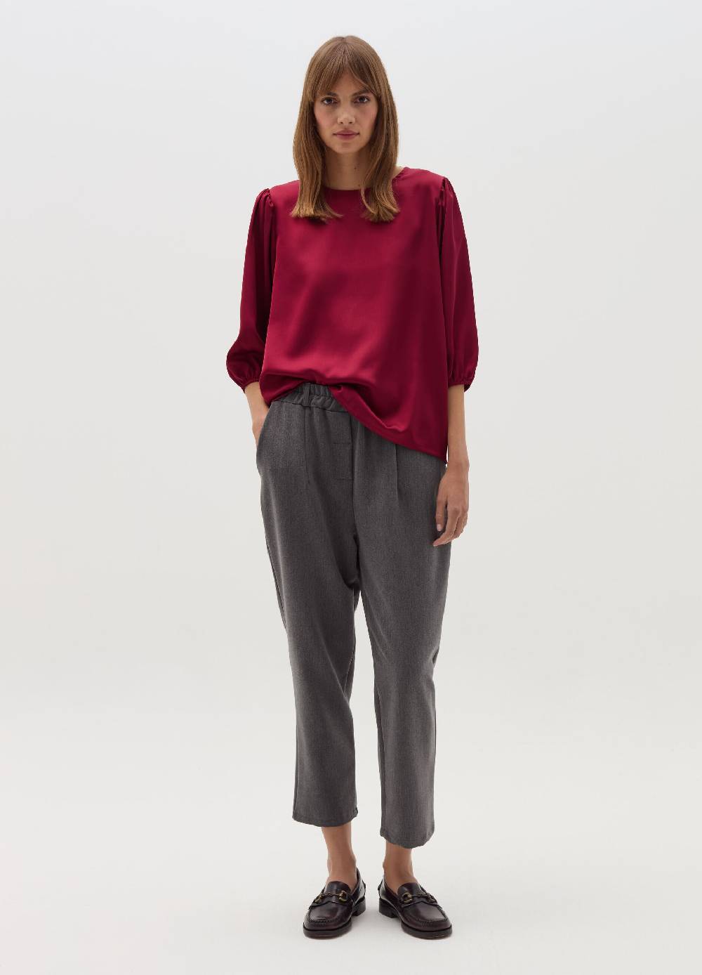 HYBRID Blusa in satin con maniche a sbuffo