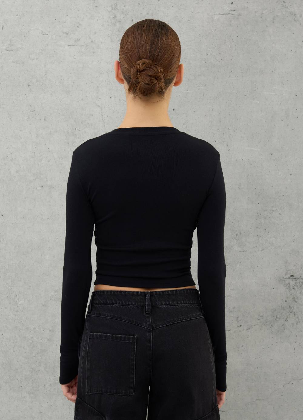 UTOPJA Crop Longsleeve T-shirt Black Affare Del Giorno