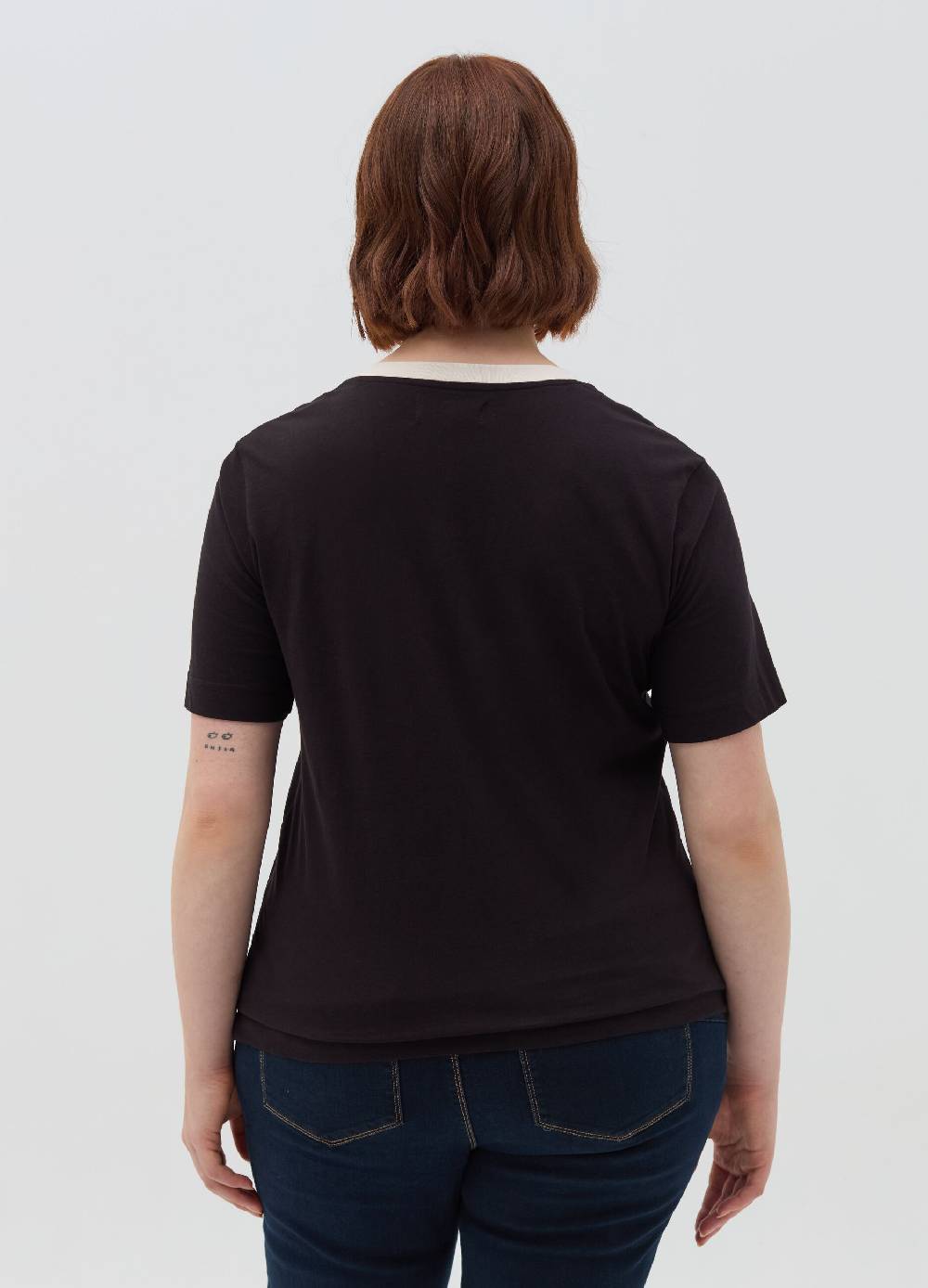 MYA T-shirt scollo a V a contrasto Curvy Convenienza