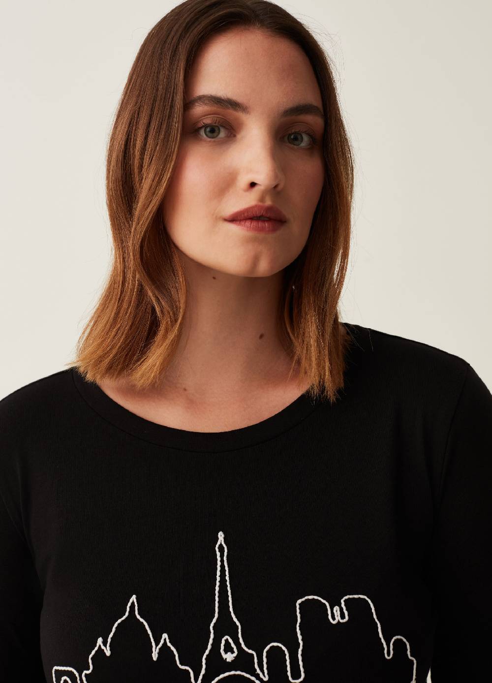 MYA T-shirt con ricamo skyline Curvy Vendita Economica
