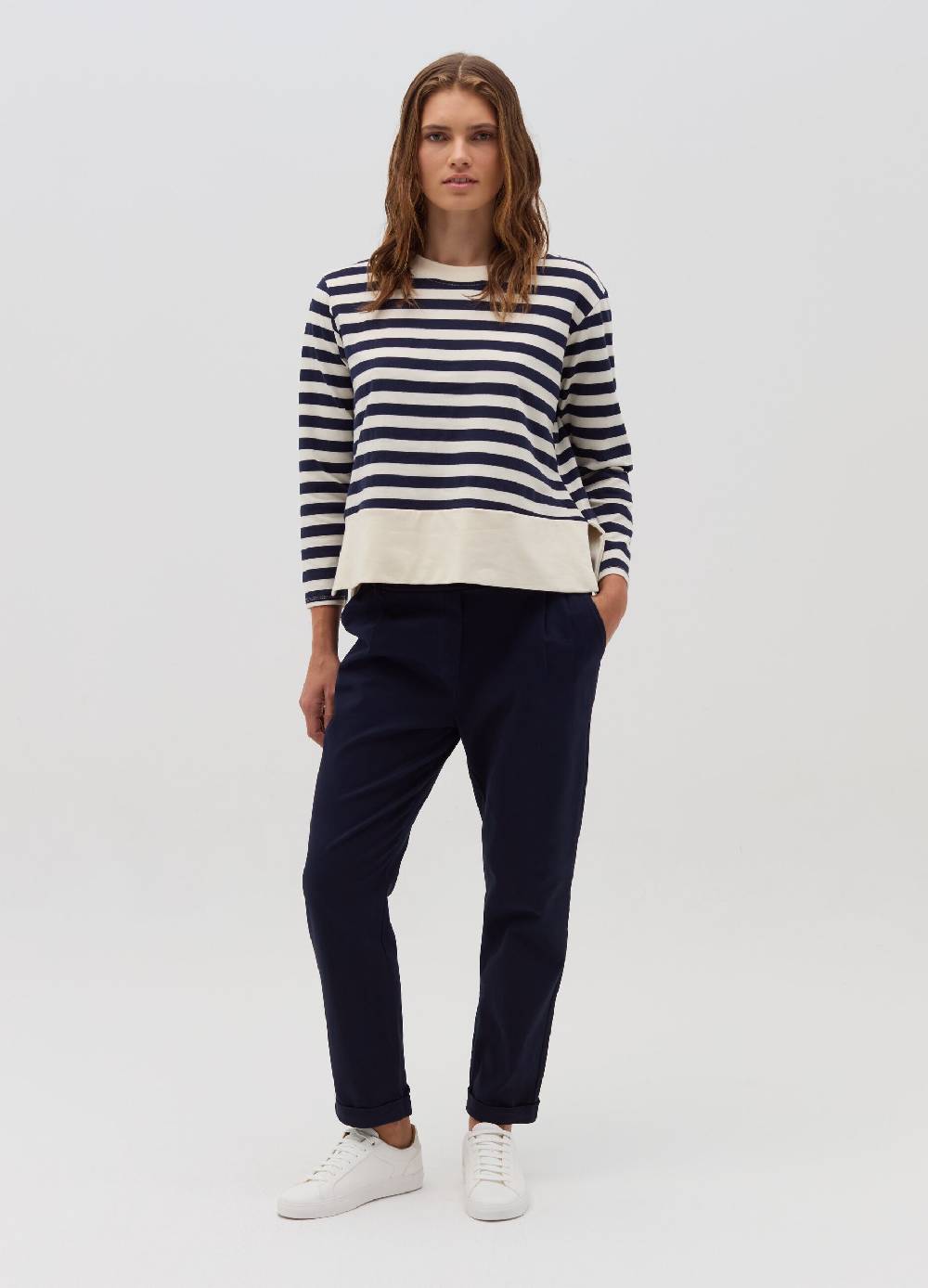 HYBRID Maglia a righe con spacchetti In Linea