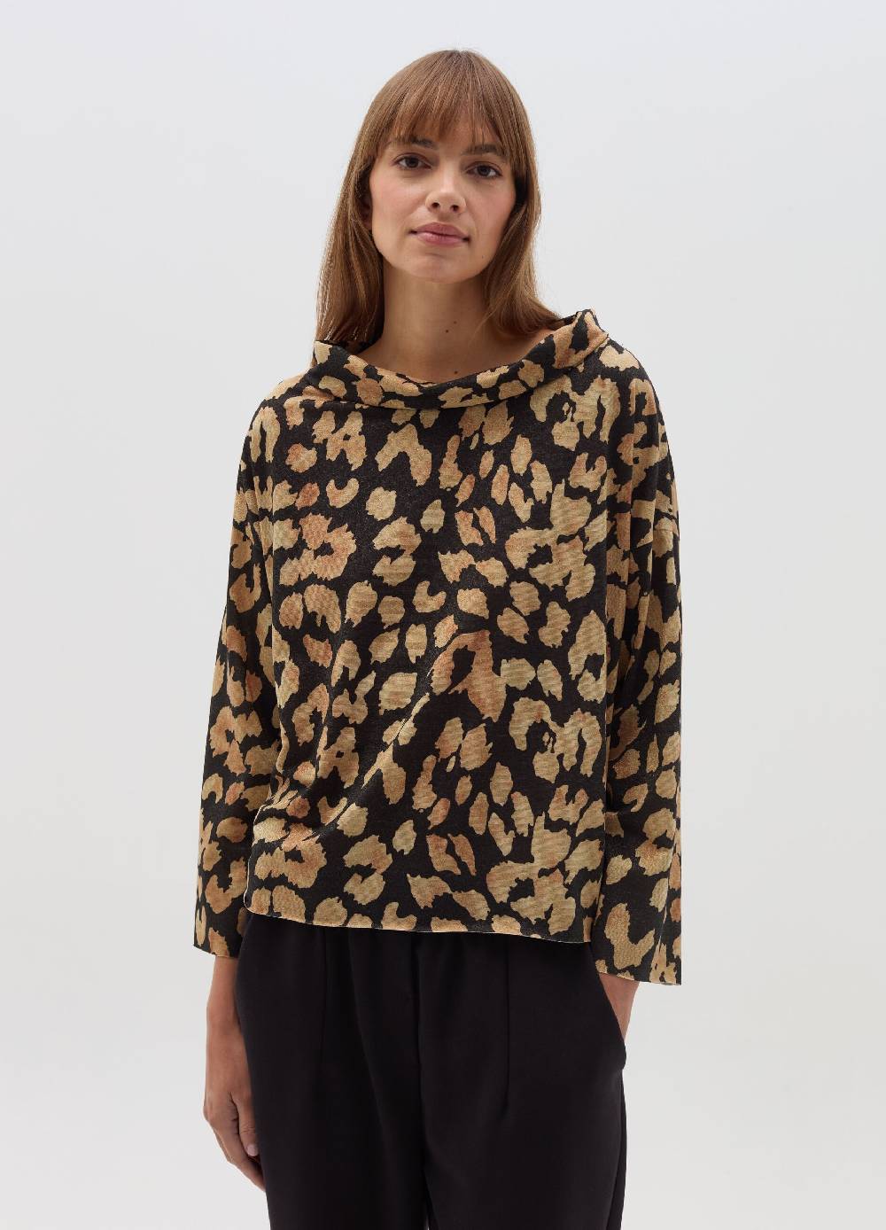 HYBRID Blusa animalier con scollo ad anello In Saldo
