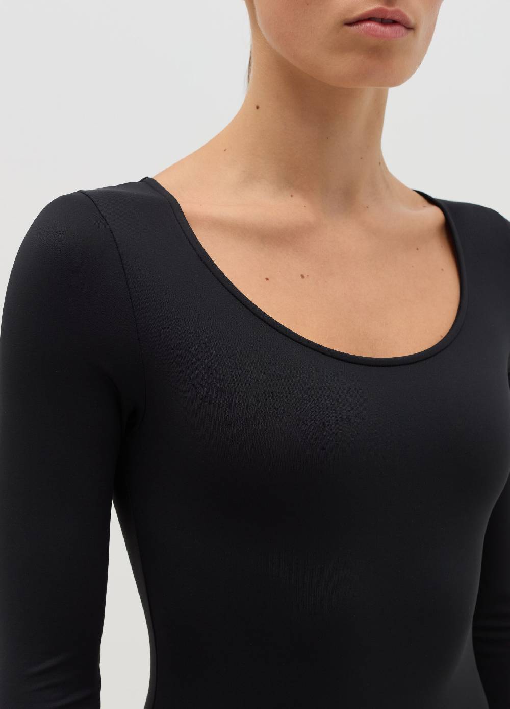 OVS ACTIVE Body a maniche lunghe Fino al 55% di sconto