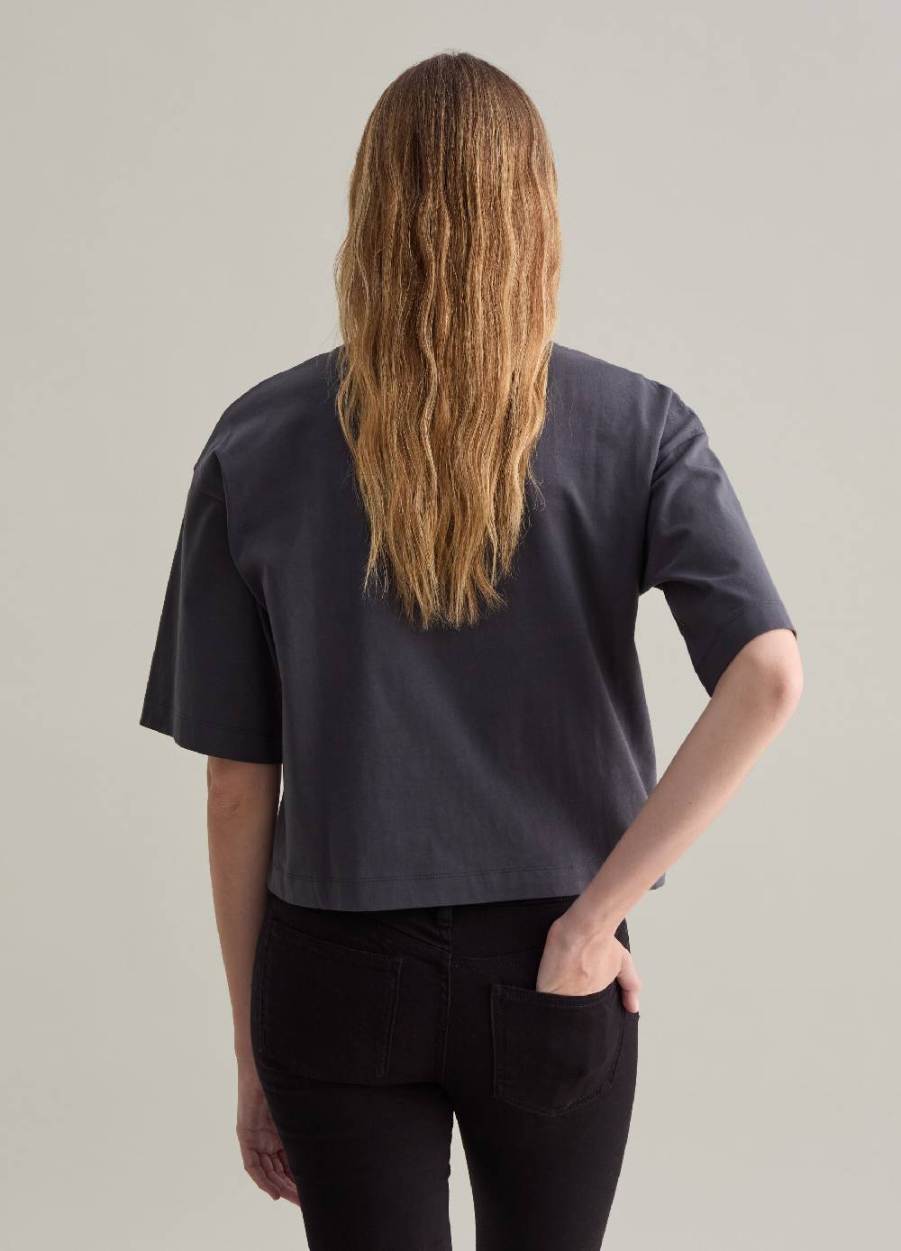PIOMBO T-shirt over con ricamo floreale 50% di sconto per tempo limitato
