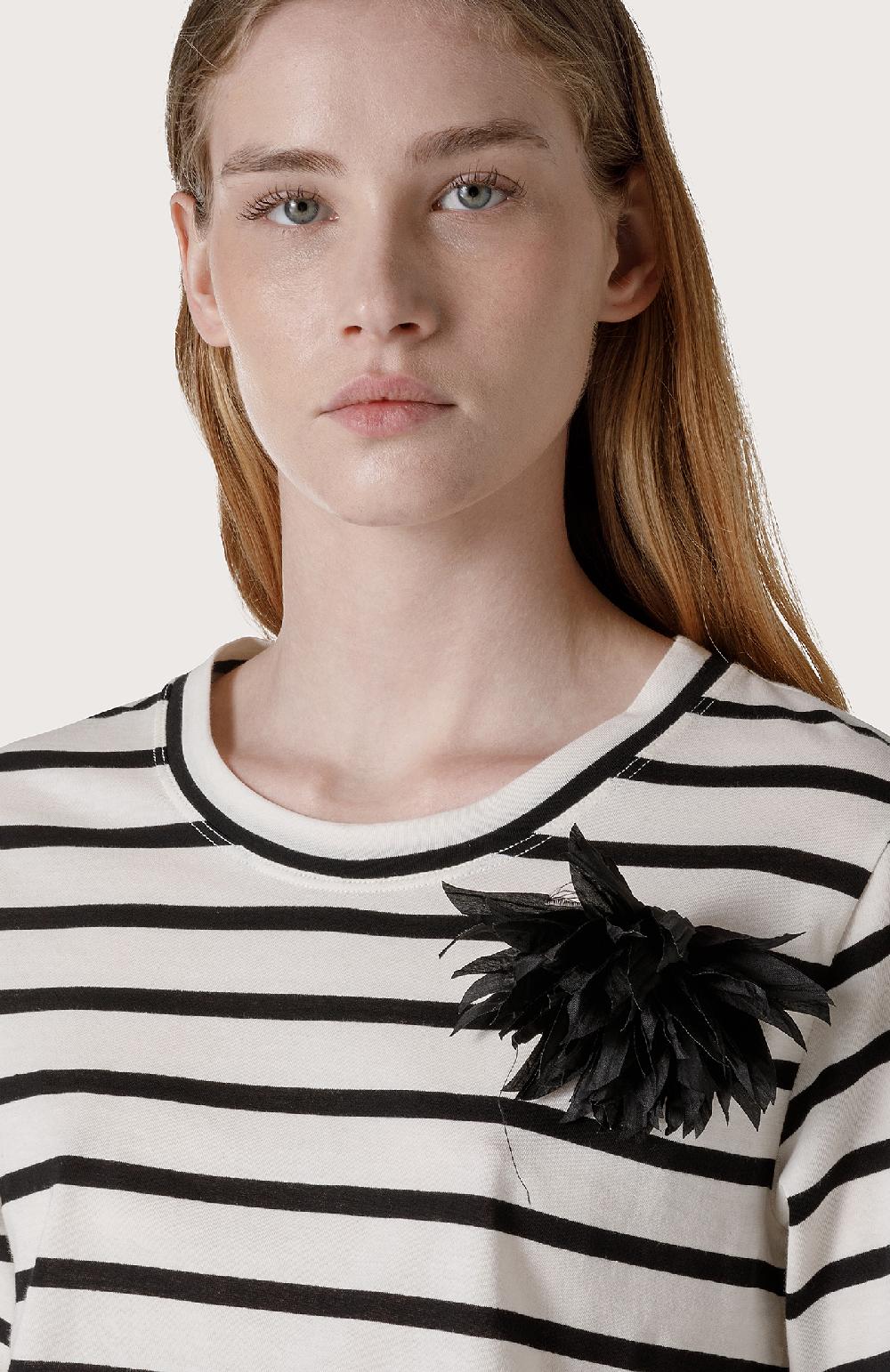 Seventy Maglia a righe con spilla floreale - Col. Nero Vendite Flash
