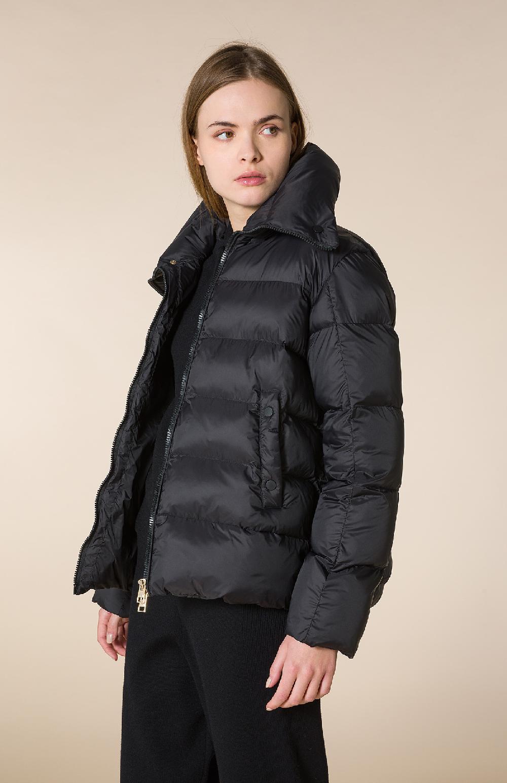 Seventy Piumino corto trapuntato a boudin con full zip - Col. Nero Offerte