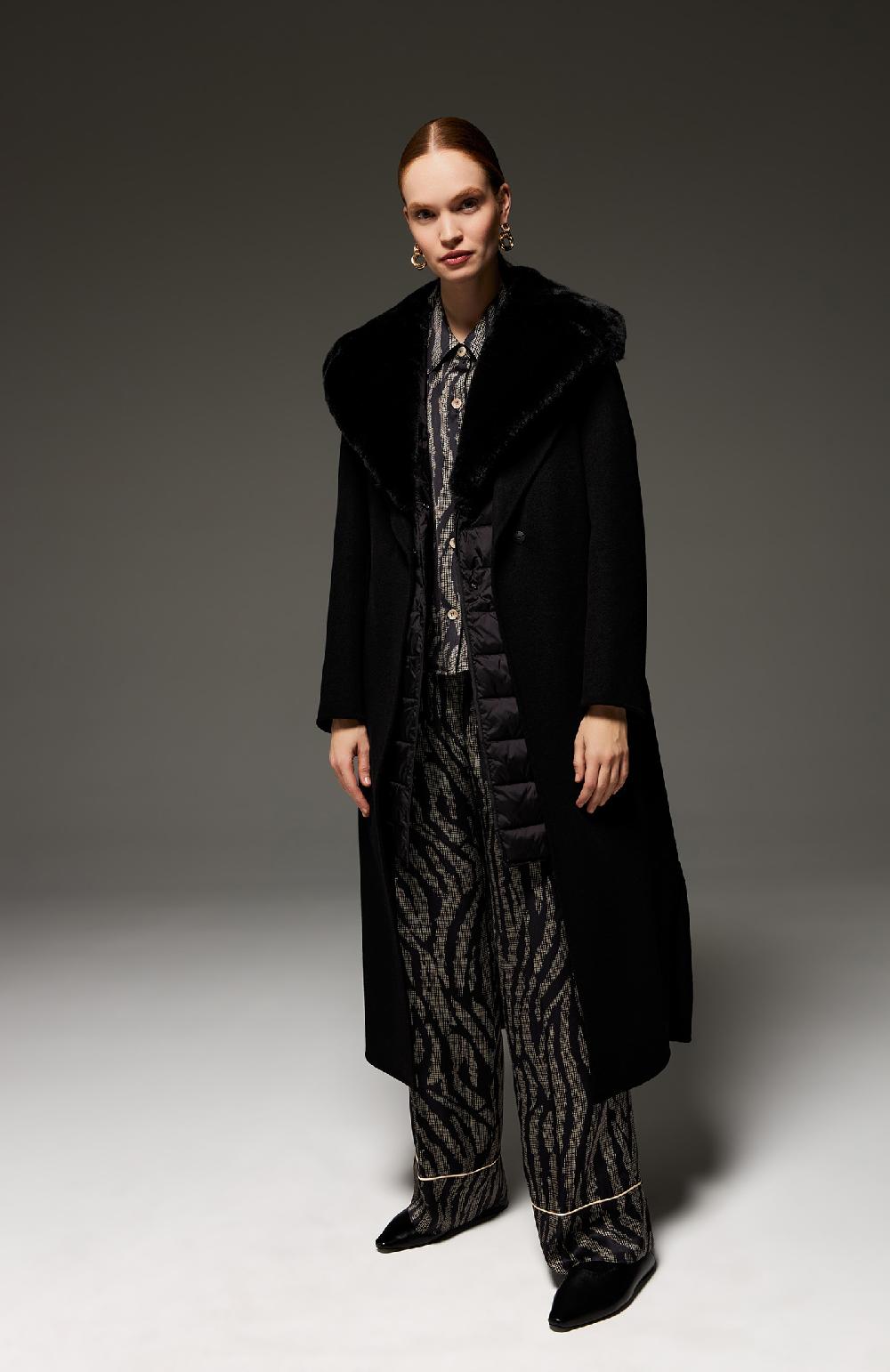 Seventy Cappotto stile vestaglia in panno double con collo in ecopelliccia - Col. Nero In Vendita