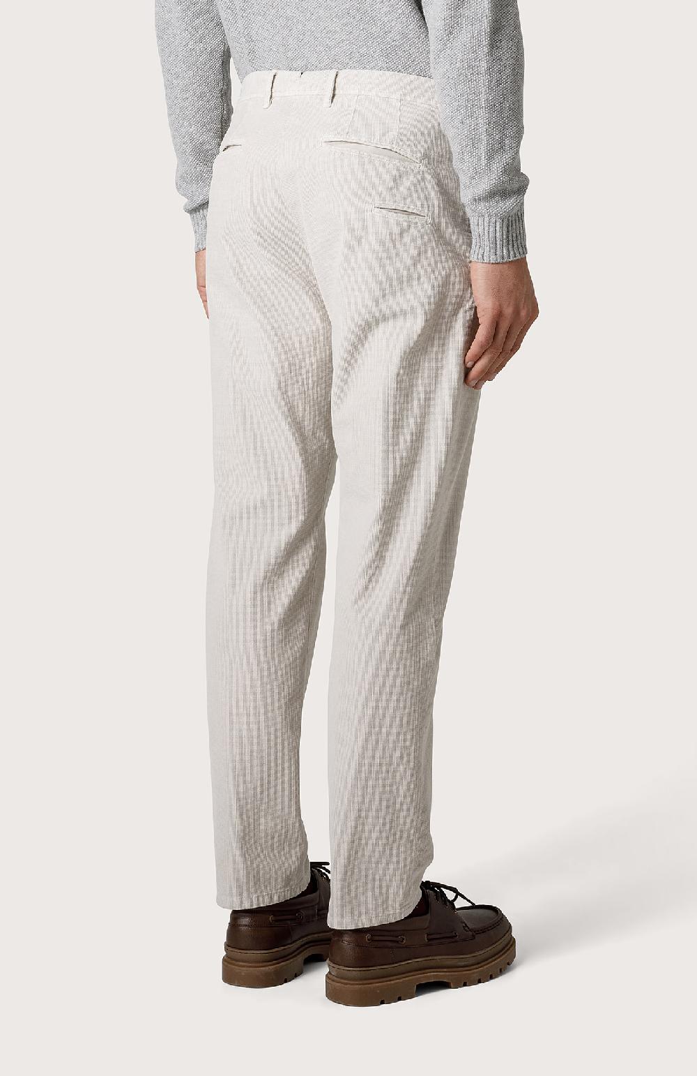 Seventy Chino in velluto - Col. Bianco Fino al 65% di sconto