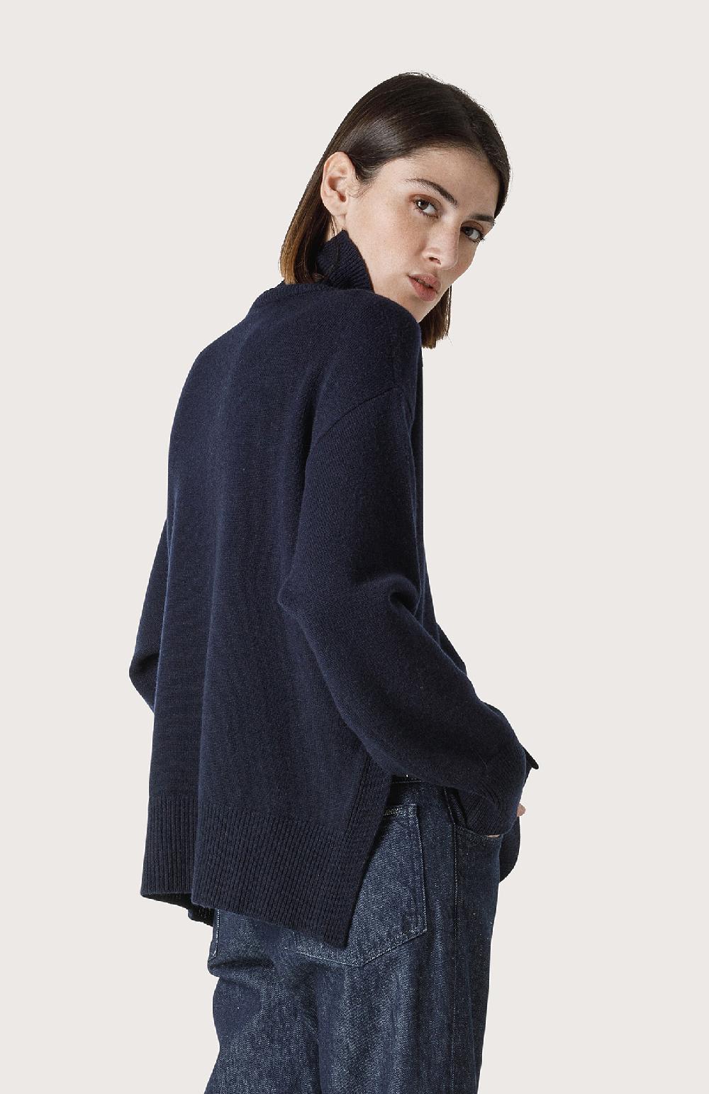 Seventy Maglia over a collo singolo - Col. Blu Presa