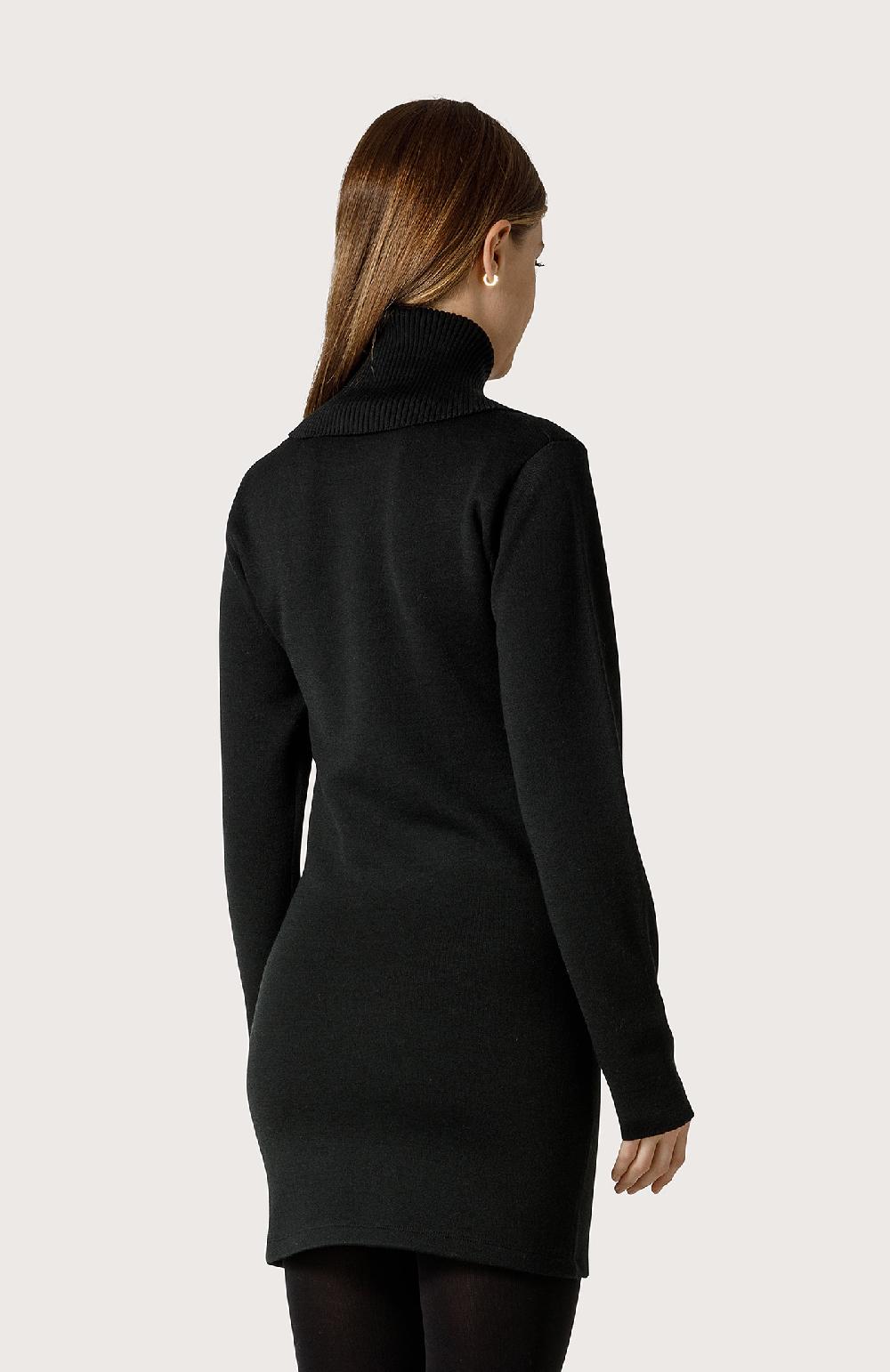 Seventy Abito tricot con collo incrociato - Col. Nero Fino al 60% di sconto