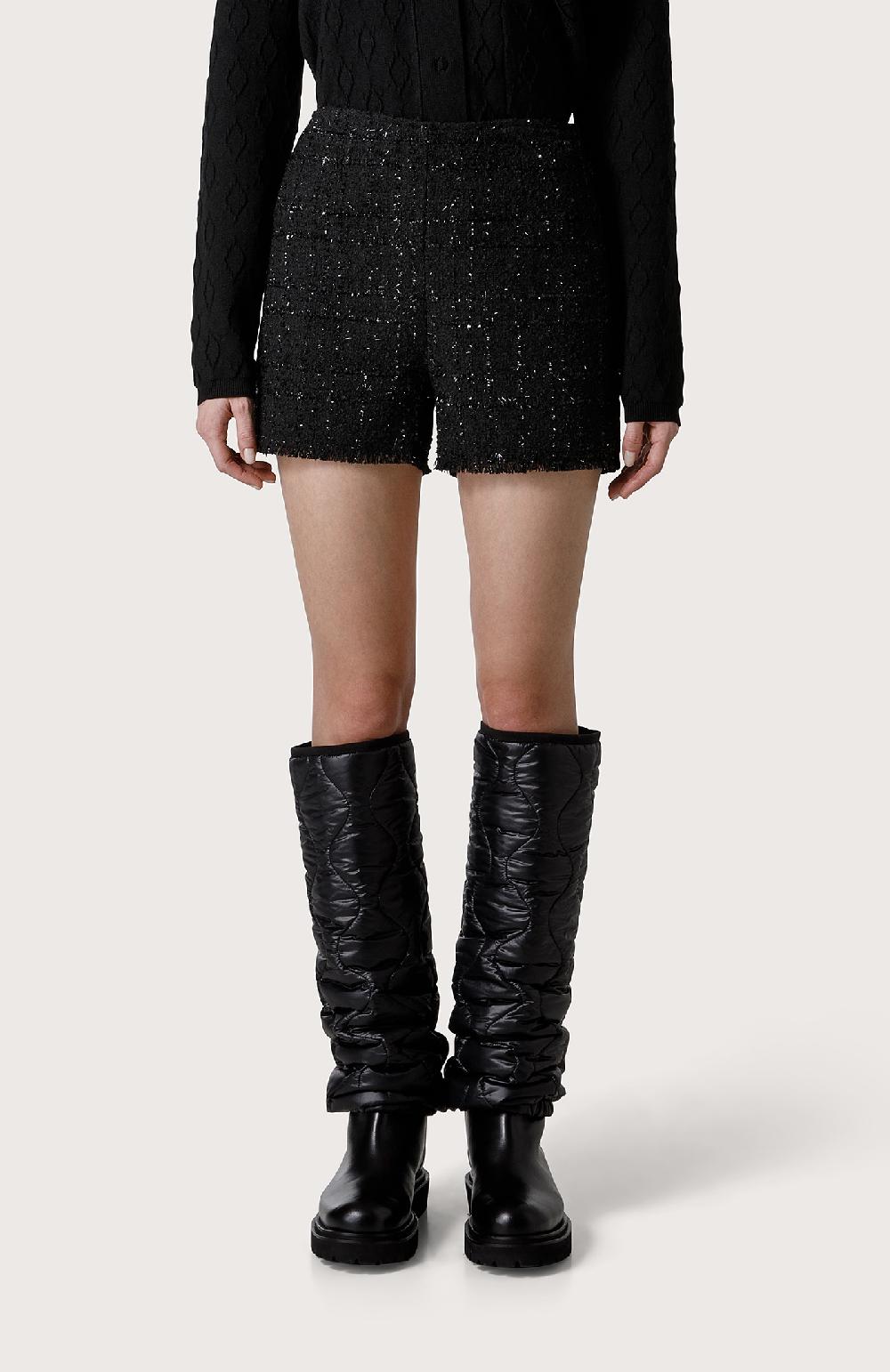 Seventy Shorts sfrangiati con lurex - Col. Nero Offerta temporanea