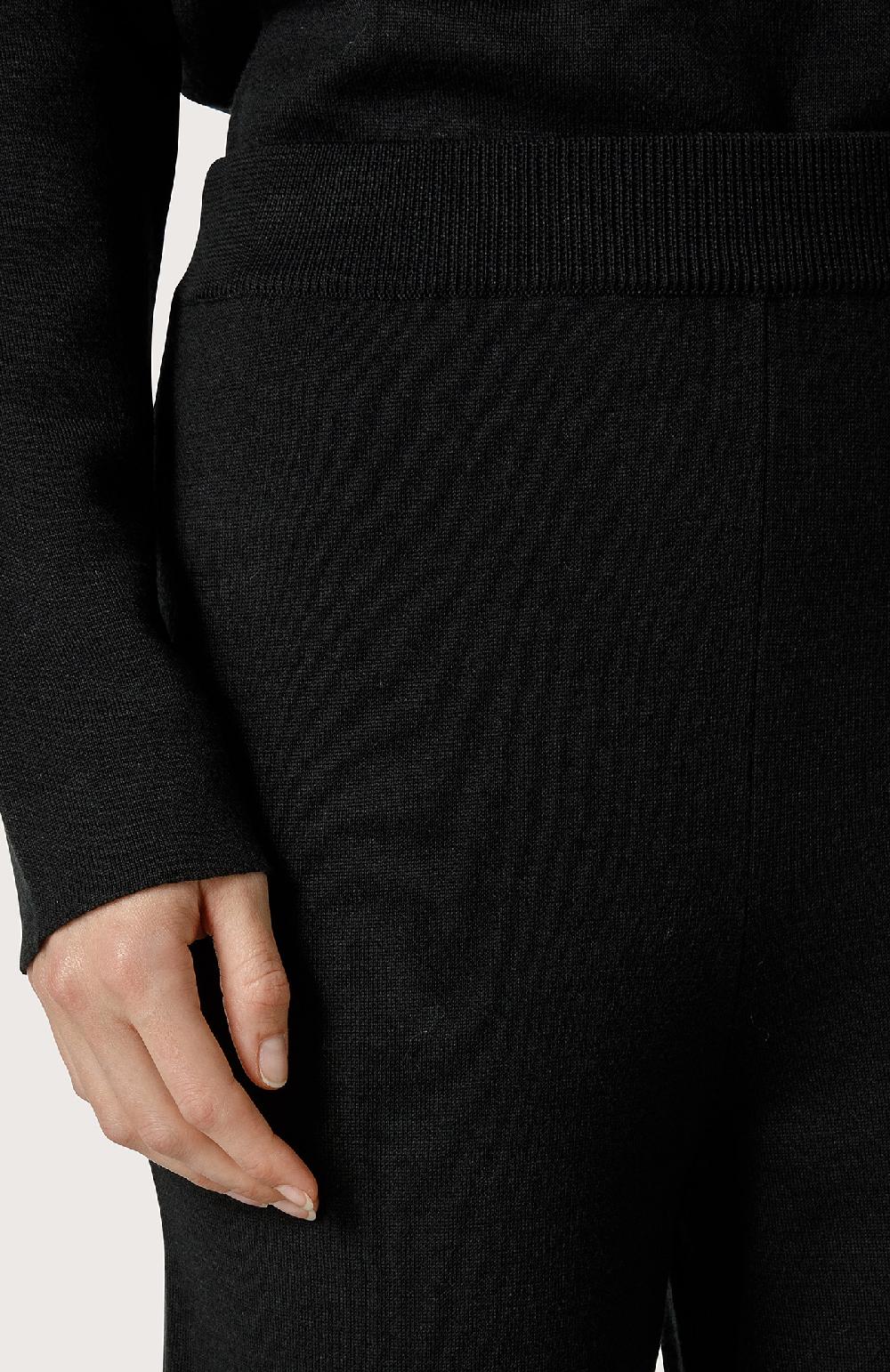 Seventy Pantalone tricot - Col. Nero Promozione
