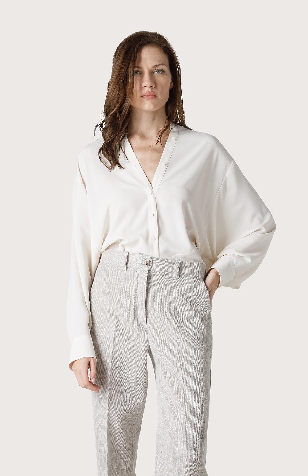 Seventy Camicia morbida con collo a V - Col. Bianco Saldi