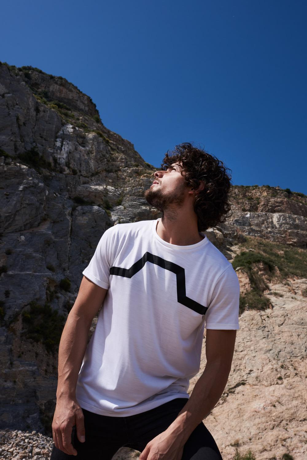 Stories Milano T-SHIRT | ISSUE Prezzo di fabbrica