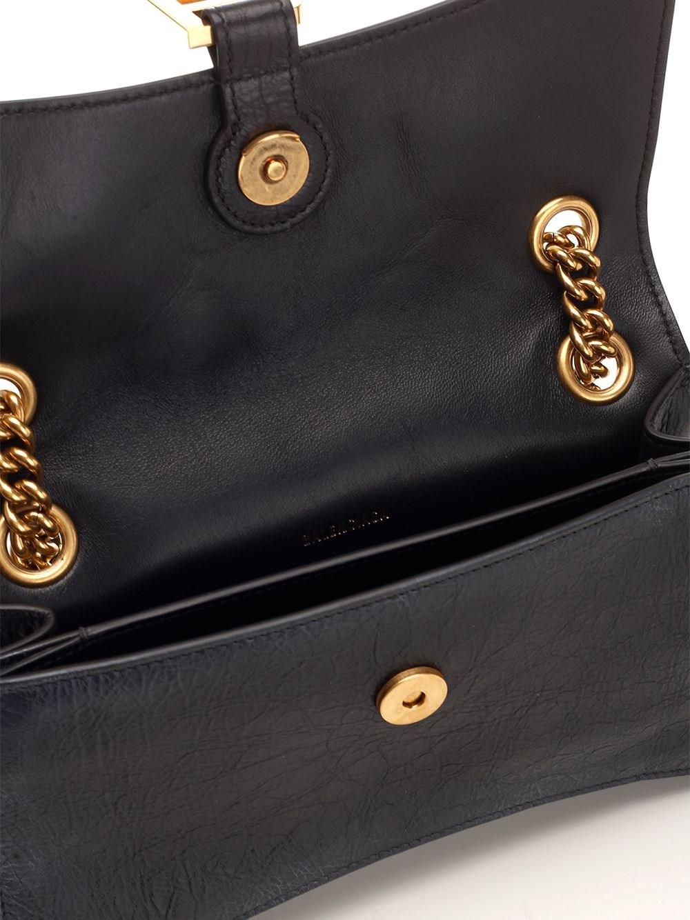 Al Duca D'Aosta Balenciaga Borsa a spalla "Crush Chain" piccola Ultimi tre giorni