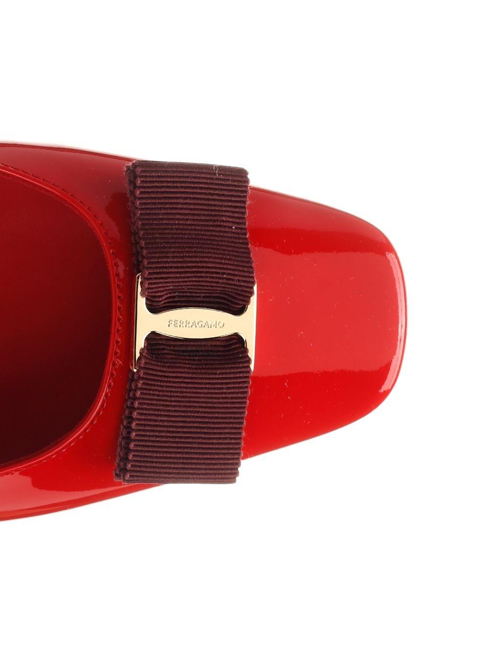 Al Duca D'Aosta Ferragamo Slingback fiocco "Vara" Spedizione Gratuita