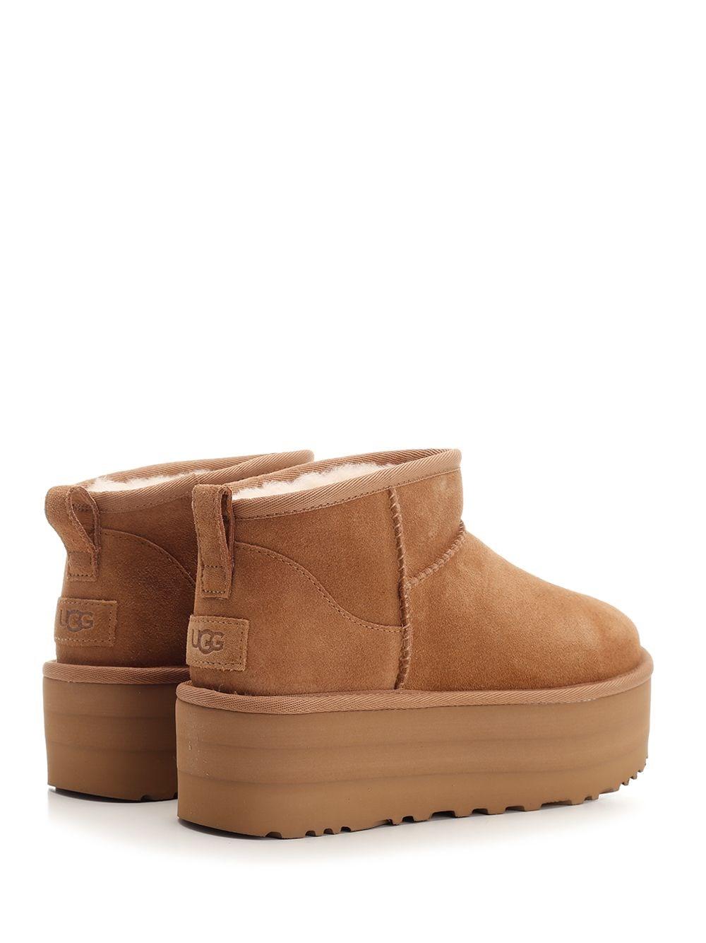 Al Duca D'Aosta Ugg Stivaletto "Classic Ultra Mini" Offerta