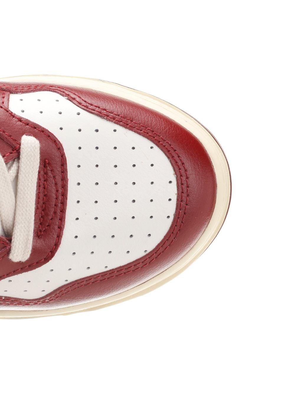 Al Duca D'Aosta Autry Sneakers "Medalist" Fino al 55% di sconto